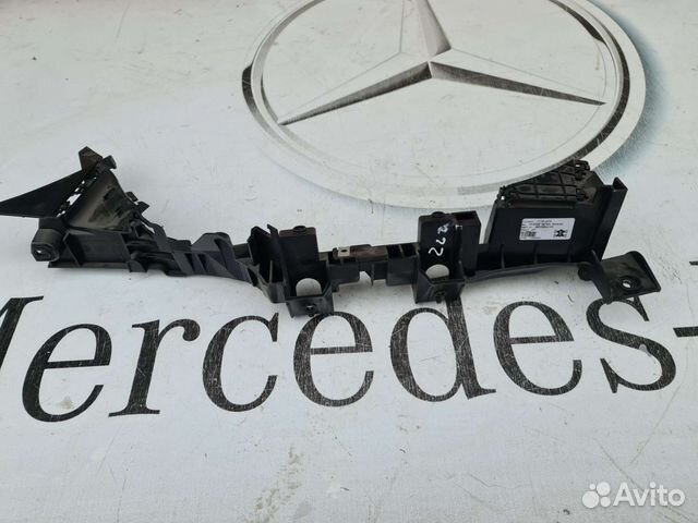 Кронштейн задней полки Mercedes W222