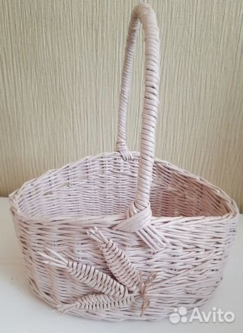 Корзина плетеная из бумажной лозы