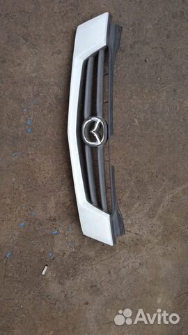 Решетка радиатора mazda demio