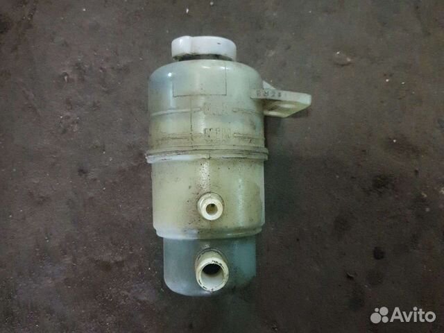 Бачок гур митсубиси лансер 10