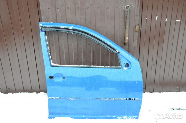 Дверь передняя правая на Volkswagen Golf 4