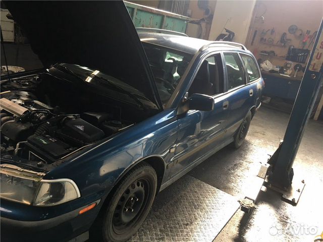 Разбор на запчасти Volvo S40 / V40 1995-2004