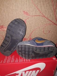 Кроссовки Nike