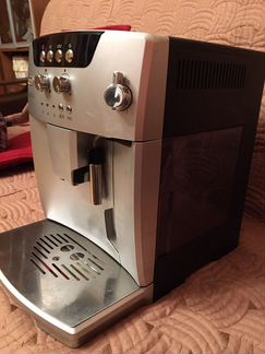 Кофемашина delonghi magnifica