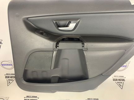Обшивка задней правой двери Volvo XC90 03-14 Black