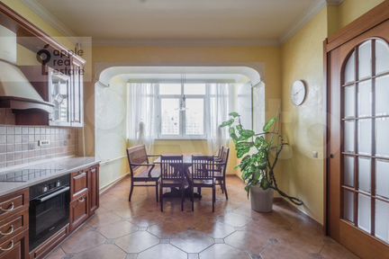 4-к квартира, 160 м², 9/14 эт.