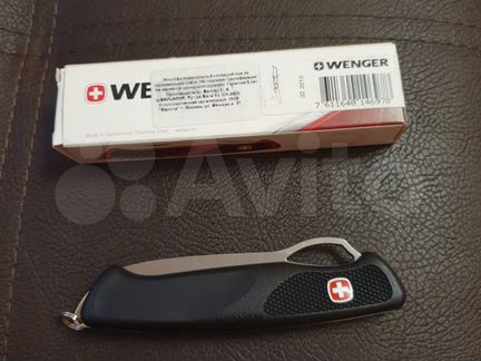 Продам швейцарский нож wenger ranger