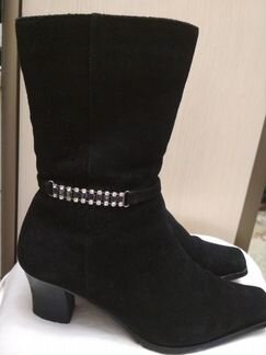 Зимние женские сапоги