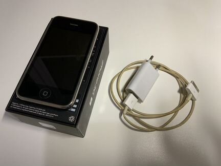 Телефон iPhone 3GS
