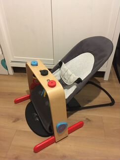 Шезлонг Babybjorn (оригинал) + мобиль IKEA Leka