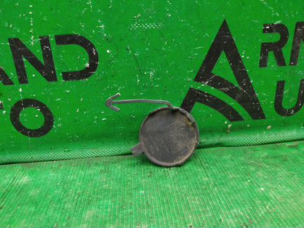 Заглушка бампера передняя Skoda Rapid 2012-2017