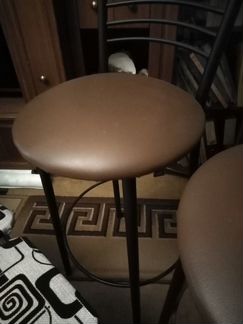 Мебель (мягкий уголок, стулья, стол,барные стулья)