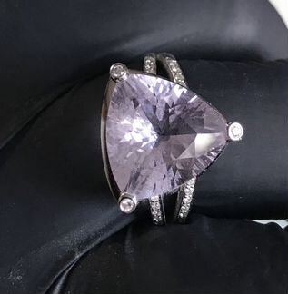 Кольцо ювелирного дома Mauboussin