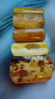 Браслет белый королевский пейзажныйянтарь 68 грамм