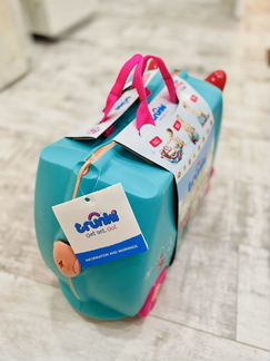 Новый чемодан trunki Flora