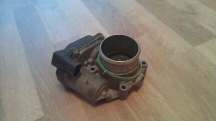 Дроссельная заслонка Audi WV Skoda 2.0