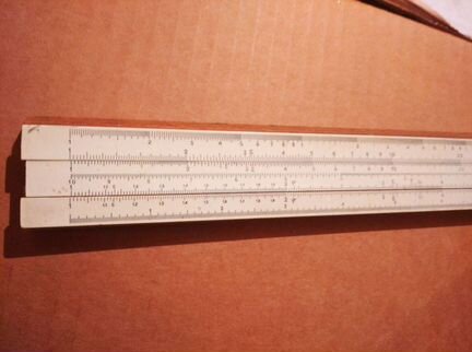 Логарифмическая линейка