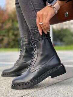 Женские ботинки Valentino