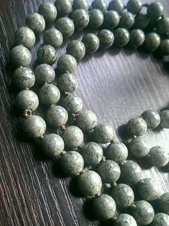 Бусы змеевик