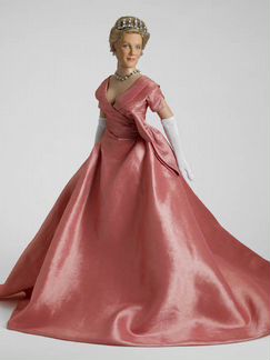 Кукла Tonner Тоннер - Queen Clarisse Renaldi