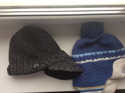 Шапки, шарф,кепки и перчатки на мальчика
