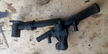 Термостат VR6 3.2 3.6 FSI в сборе