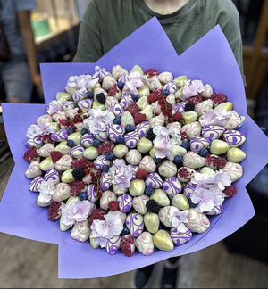 Подарочные наборы из клубники в шоколаде