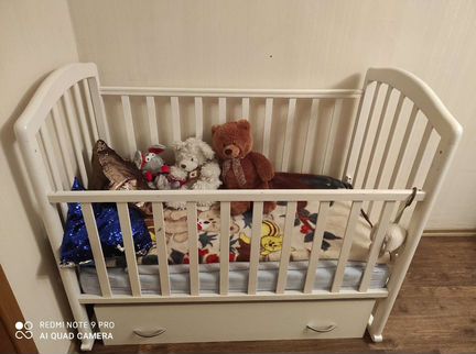 Кроватка детская