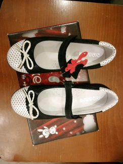 Новые кожаные туфли Элегами школьные