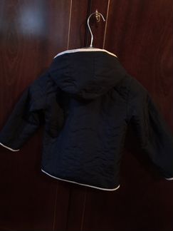 Легкая куртка на девочку