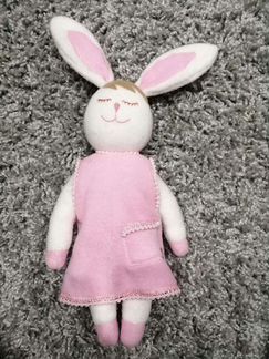 Зайка-сплюшка