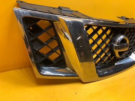 Решетка радиатора Nissan Pathfinder R51 2004-2014