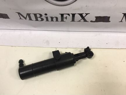 Омыватель правой фары Мерседес С204 W204