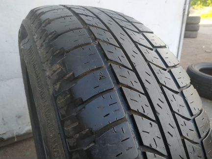 235 65 17 Goodyear Wrangler HP 104V