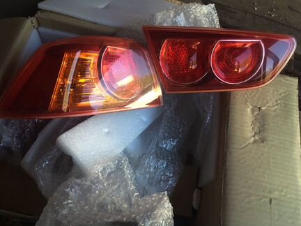 Продам фары задние Lancer X оригинал