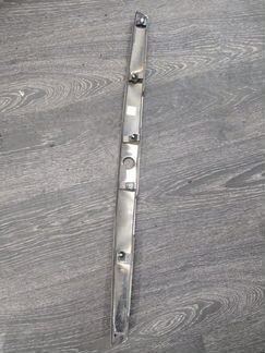 Молдинг на крышку багажника Nissan Almera G15