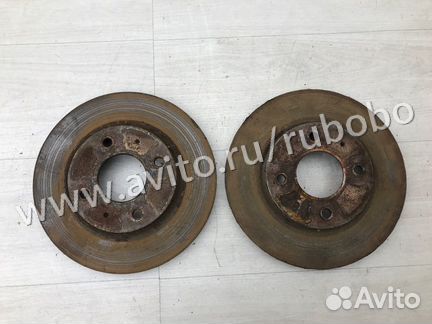 Тормозные диски передние Mitsubishi Lancer 9 4G18