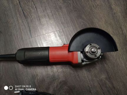 Makita M9508 720W