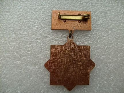 Продам значки