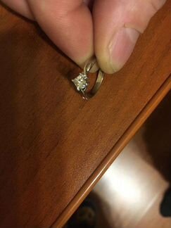 Кольцо с бриллиантом 0.5 р16