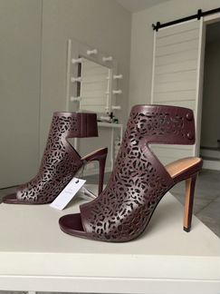 Босоножки Zara