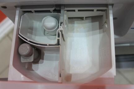 Стиральная машина б/у Indesit NSL6055