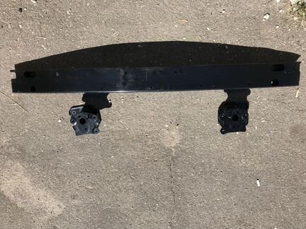 Усилитель заднего бампера с кронштейнамToyota Rav