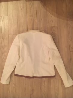 Пиджак женский белый с длинным рукавом