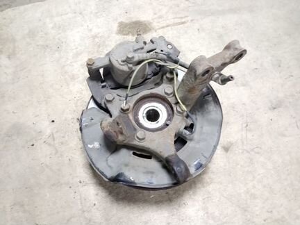 Кулак передний правый Toyota RAV 4 30 06-12г