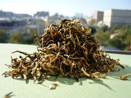 Красный чай Золотые Ворсинки из Дянь Си 50 гр