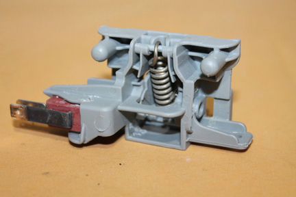 Устройство блокировки Ariston C00274116 бу. 5560