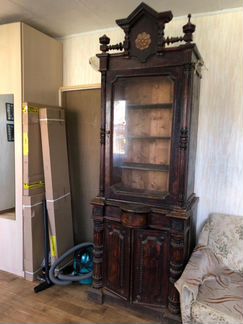 Старинный буфет из карельской березы