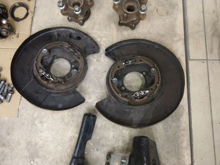 Стояночный тормоз правый левый Infiniti QX70 Fx