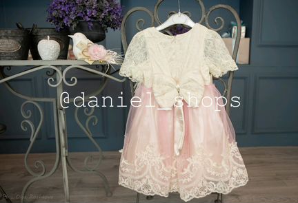 Платье новое праздничное с заколкой